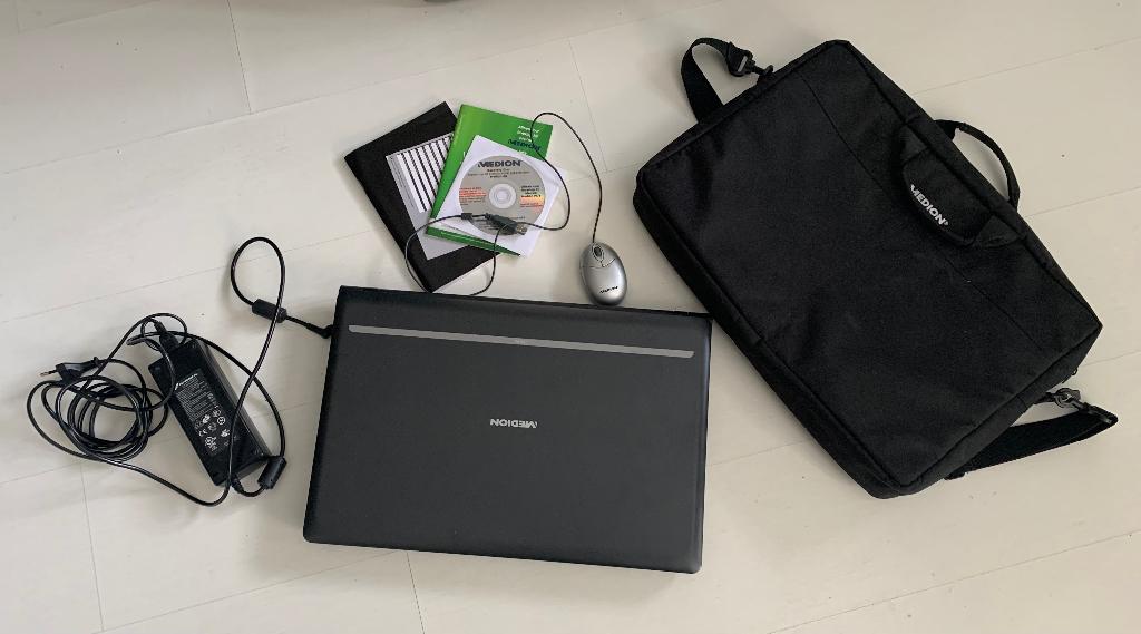 Medion akoya p8610 laptop 18,4 inch, Ophalen, Gebruikt, 17 inch of meer, 2 tot 3 Ghz
