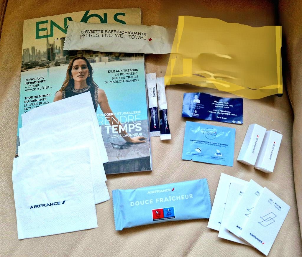 Air France set: inflight magazine, menu, suiker, e.d., Ophalen of Verzenden, Zo goed als nieuw, Overige typen