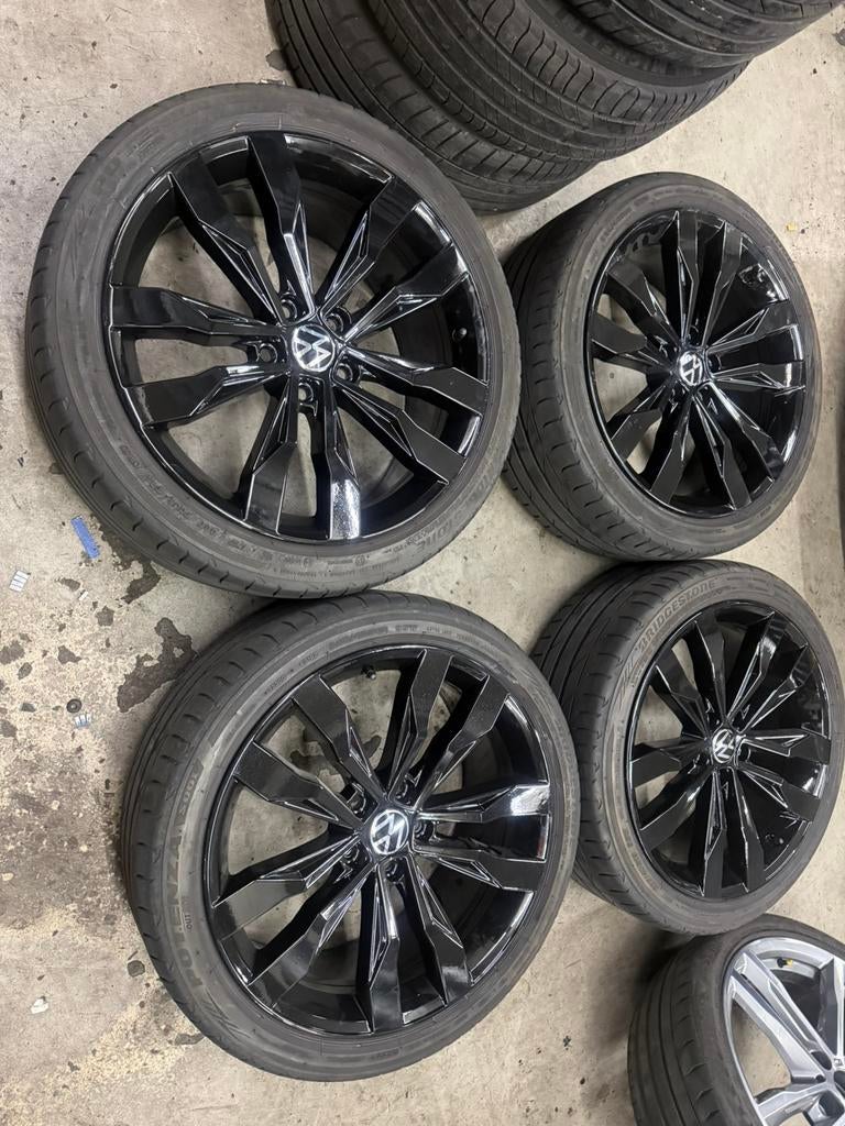 Volkswagen suzuka zwarte r velgen troc 19 inch touran golf, 19 inch, Gebruikt, Banden en Velgen, Ophalen of Verzenden