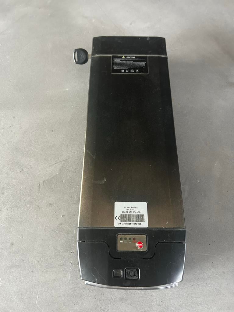 Gebruikte fietsaccu 36V/10.4Ah - TL-36104A, Ophalen of Verzenden, Gebruikt