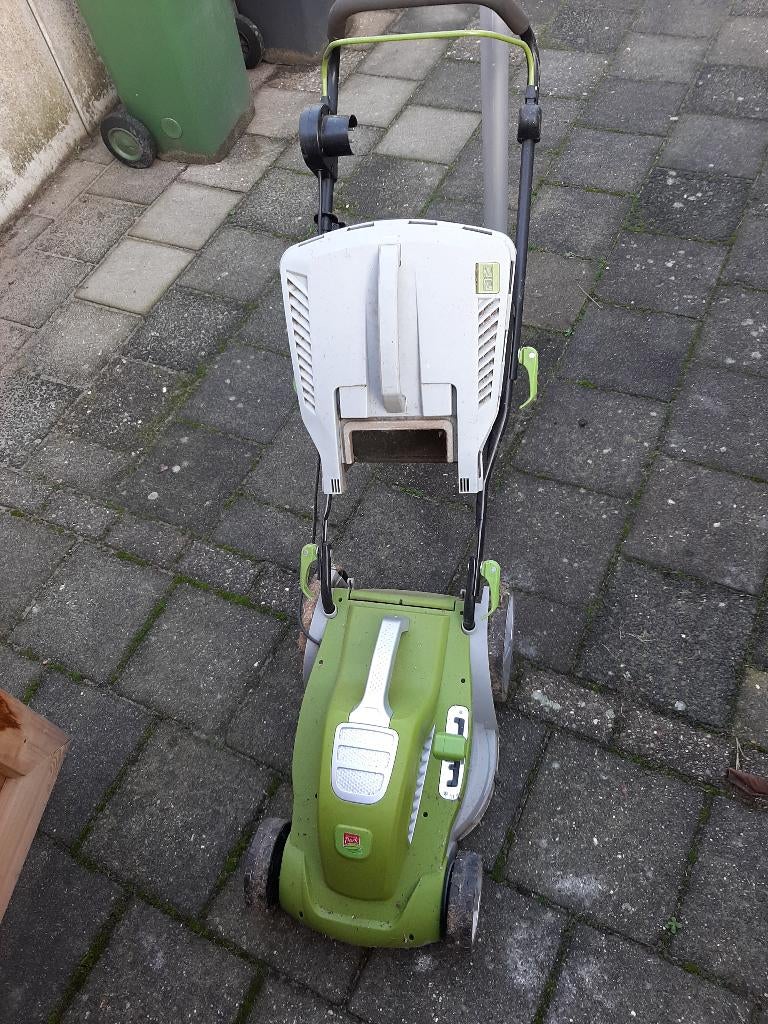 grasmaaier, Ophalen, Elektrische grasmaaier, Zo goed als nieuw, 50 cm of meer