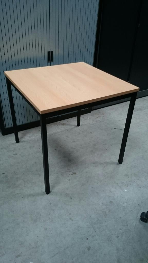 Kantine, inpak atelier, sta, en conferentie tafels, Ophalen, Gebruikt, -, -