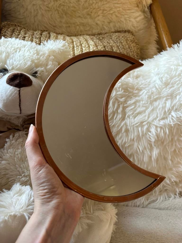 Bronskleurige handgemaakte maanvormige spiegel, Huis en Inrichting, Woonaccessoires | Spiegels, Minder dan 50 cm, Ophalen of Verzenden