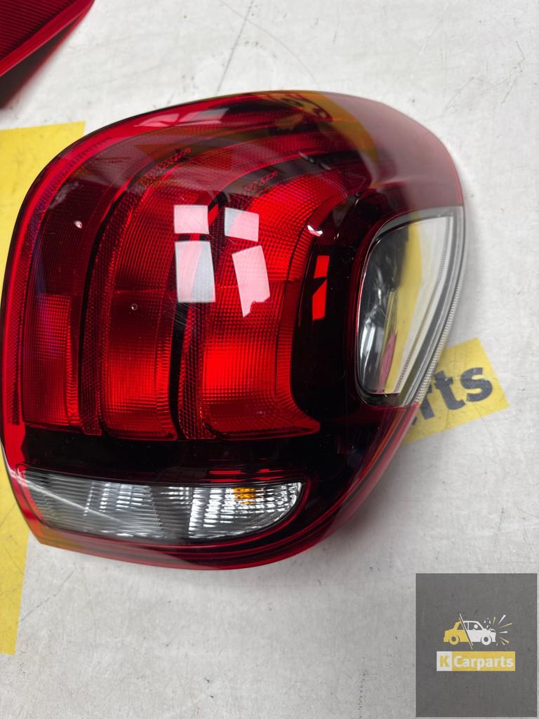 Peugeot 108 Rechts Achterlicht 81550-0h132 Achterlicht, Auto-onderdelen, Verlichting, Info@fabrikant.eu, Fabrikantstraat 1
1000 AA  Amsterdam, NL