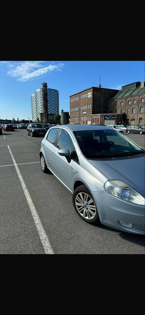 Fiat Punto 1.4 5DR 2006 Grijs (ZIE BESCHRIJVING), Auto's, Voorwielaandrijving, 40 €/maand, 4 cilinders, 400 kg