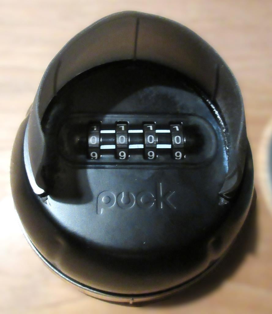 Puck keysafe | sleutelkluis | SKG2 | bevestigingsbeugel hout, Ophalen of Verzenden, Gebruikt