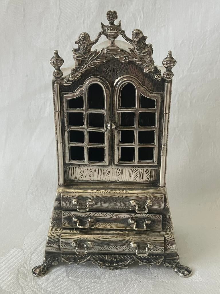 Zilveren miniatuur kabinet/kast, zilversmid Niekerk, Verzenden, Zilver