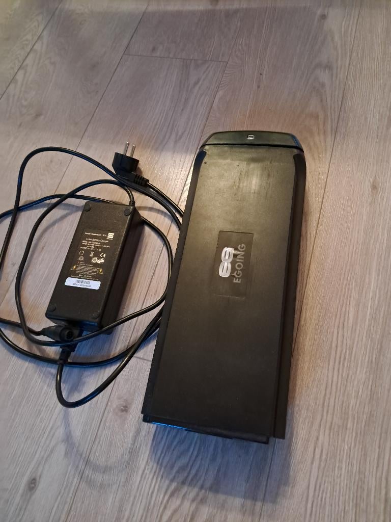 Fiets accu en lader, Fietsen en Brommers, Elektrische fietsen, Ophalen, Gebruikt, Overige merken