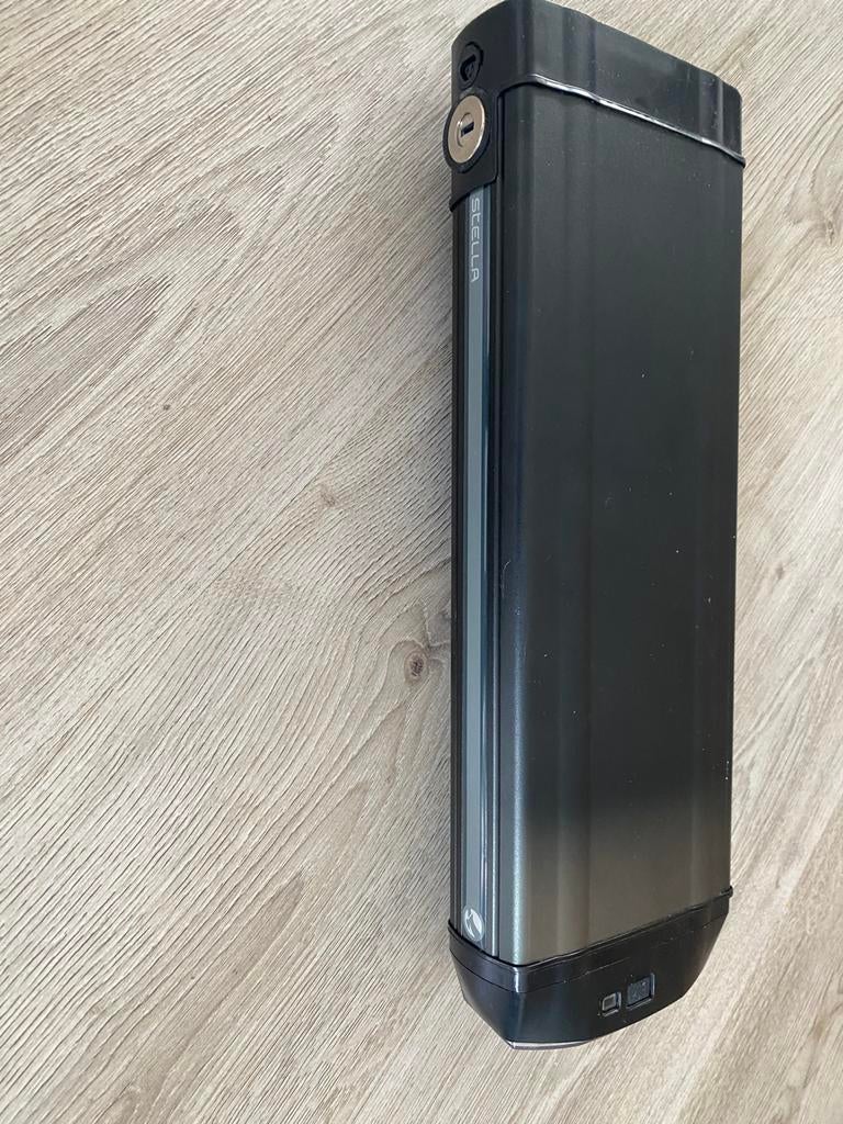 Stella accu gezocht type 2, Fietsen en Brommers, Ophalen, Zo goed als nieuw