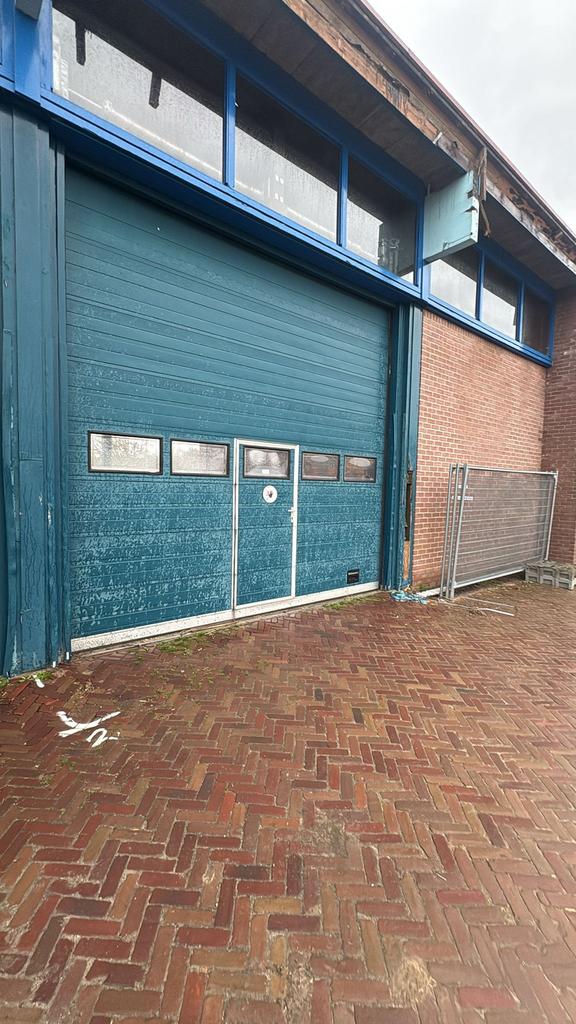 Elektrische overheaddeur garagedeur snelloopdeur evt 2 stuks, Doe-het-zelf en Verbouw, Deuren en Horren, Gebruikt, Garagedeur