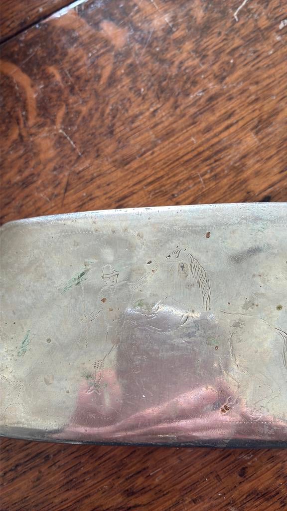 Zeer oude tabaksdoos (verzilverd?) met paard op deksel, Ophalen of Verzenden