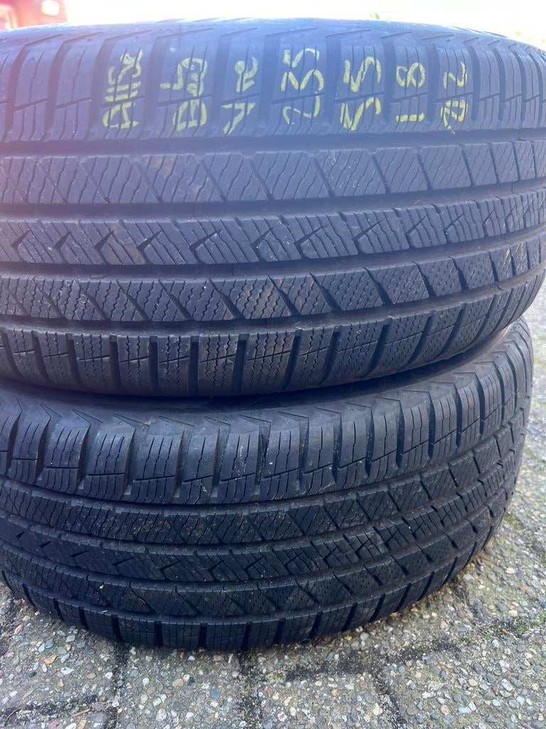 Vredestein All Seasons Banden 7/8mm 235/55/18, Ophalen, 18 inch, 235 mm, All Season