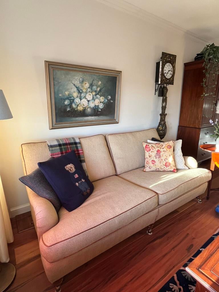 Engelse tijdloze bank en een bijpassende stoel., Ophalen, Zo goed als nieuw, Stof