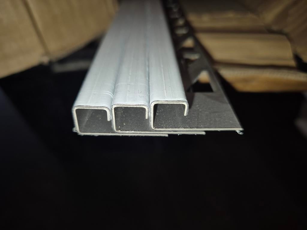 Tegelprofiel hoogwaardig RVS 3X, 10x10x2500, 60 cm of meer, Nieuw, Ophalen of Verzenden, Minder dan 5 m²