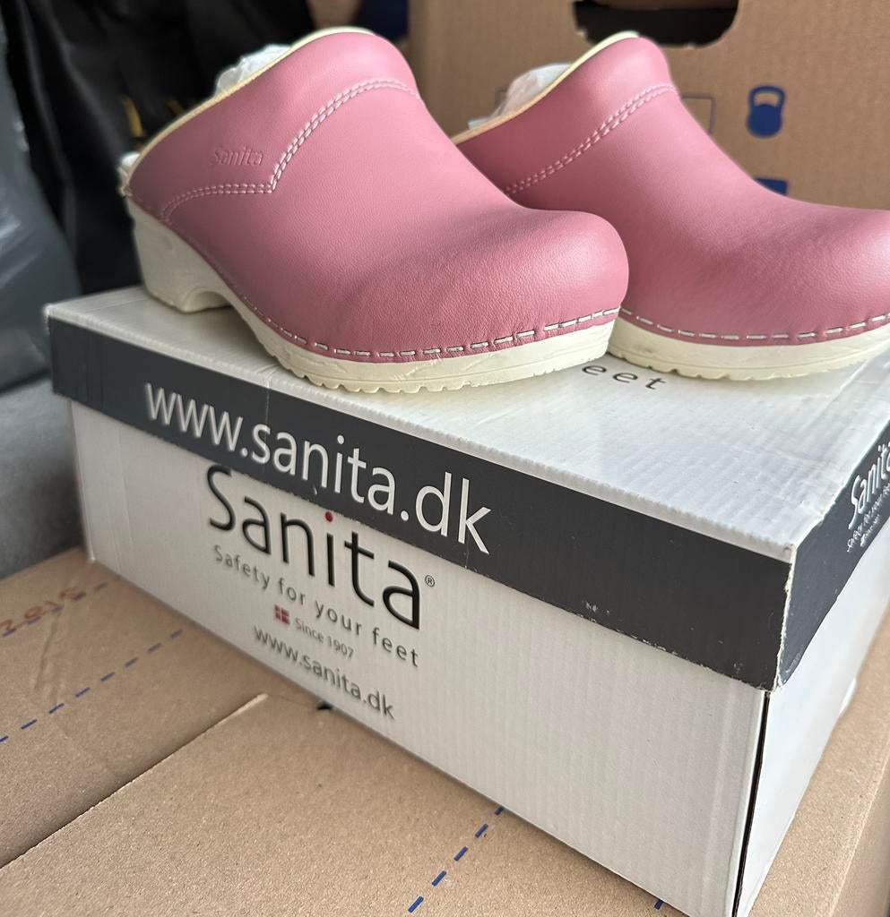 Sanita ziekenhuis klompen, Kleding | Dames, Schoenen, Ophalen of Verzenden, Nieuw, Roze
