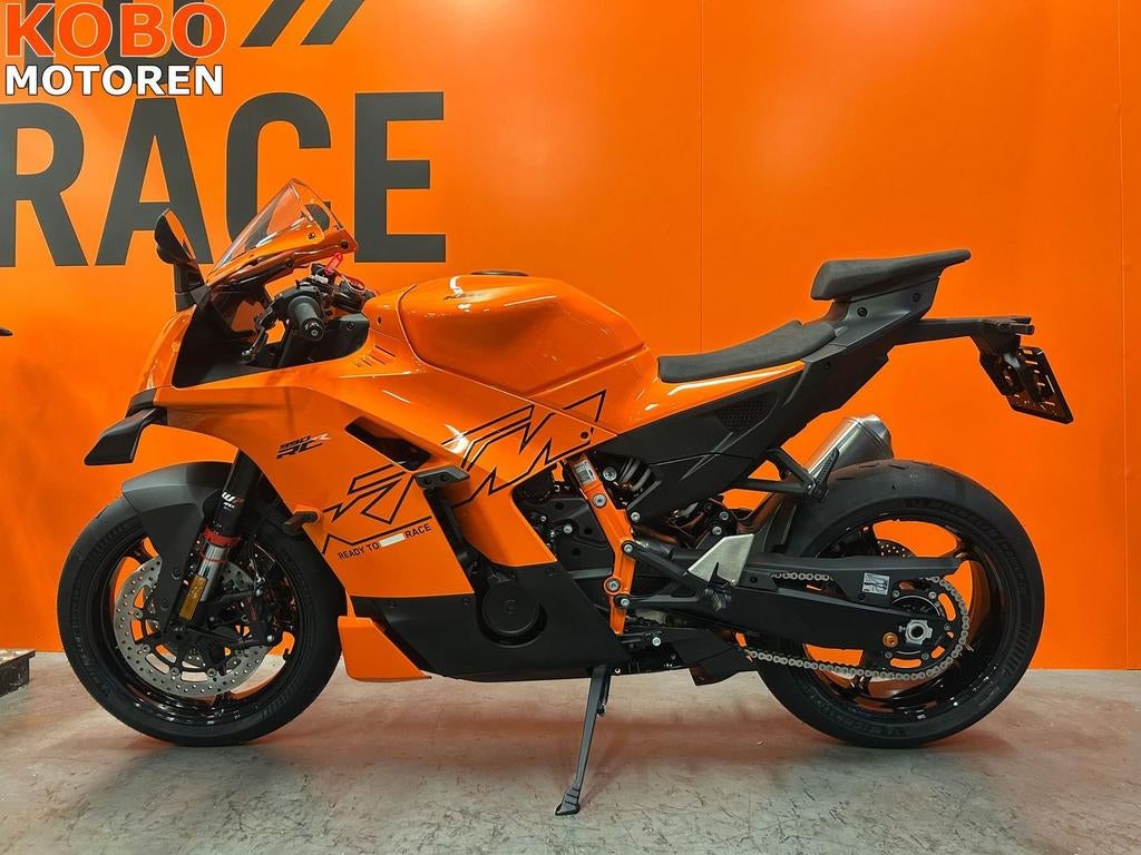 KTM 990 RC R (bj 2025 model 2026) - foto 2
