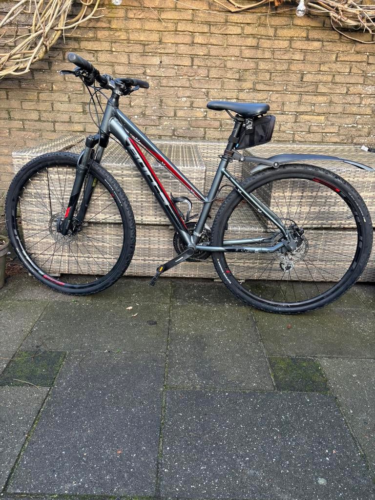 Bulls crossbike 1, dames 28 inch, Fietsen en Brommers, Fietsen | Meisjes, Zo goed als nieuw, 26 inch of meer, Versnellingen, Ophalen