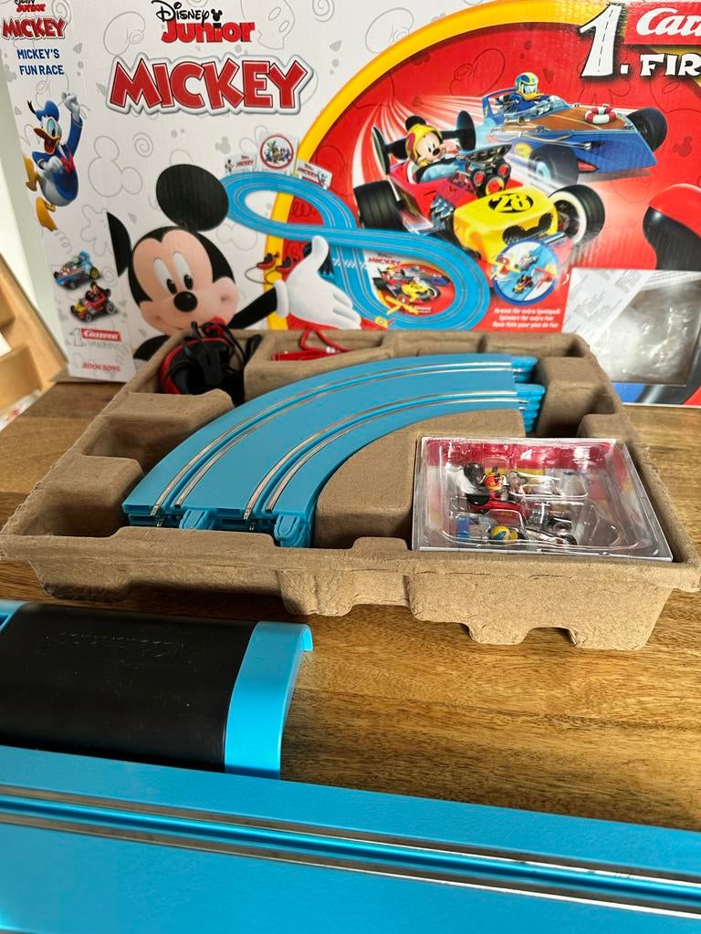Mickey Mouse Carrera Racebaan - Zo Goed Als Nieuw!, Ophalen, Racebaan, Carrera, Zo goed als nieuw