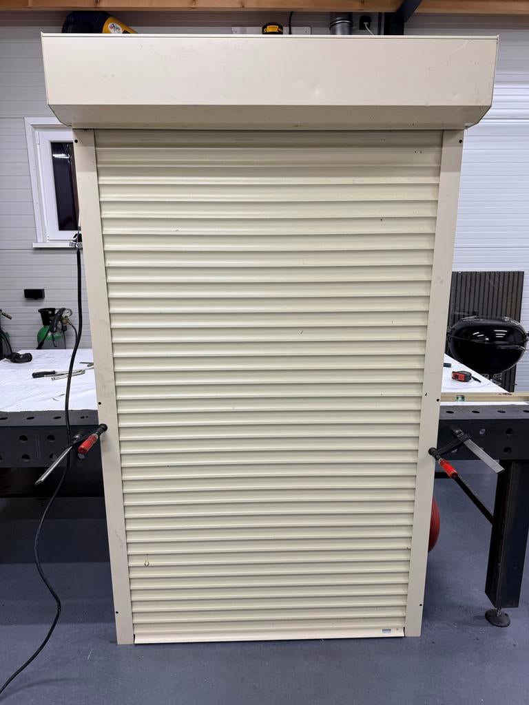 Elektrische roldeur / rolluik, Ophalen, Gebruikt, 200 cm of meer, 50 tot 100 cm