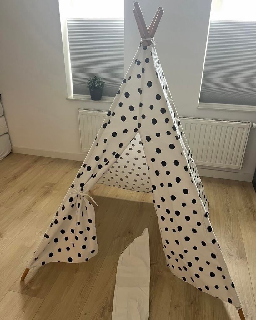 Tipi tent, hema. Zwart wit. Hele nette staat in draagtas., Ophalen