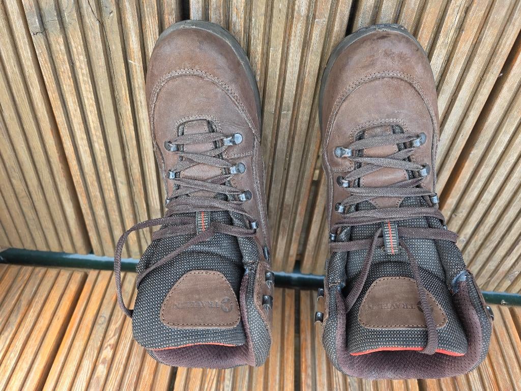 Berg/wandelschoenen, Bruin, Ophalen of Verzenden, Zo goed als nieuw, Travelin