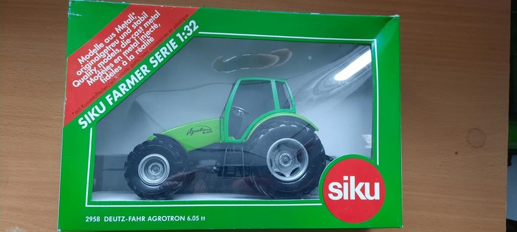 Deutz agrotron 6.05 tt, Ophalen of Verzenden, Zo goed als nieuw, Tractor of Landbouw, SIKU