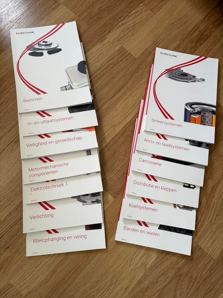 Electude boeken autotechniek, Boeken, Schoolboeken, Ophalen of Verzenden, Zo goed als nieuw, Overige niveaus