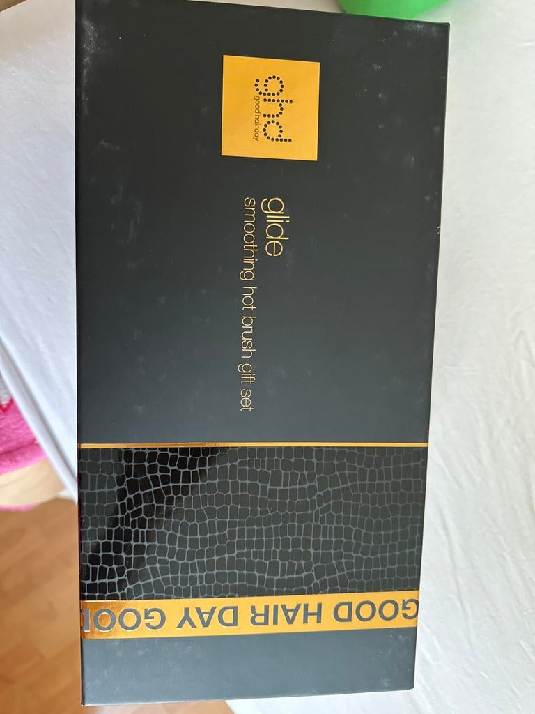GHD Glide Smoothing Hot Brush Gift Set, Ophalen of Verzenden, Nieuw, Krultang of Stijltang