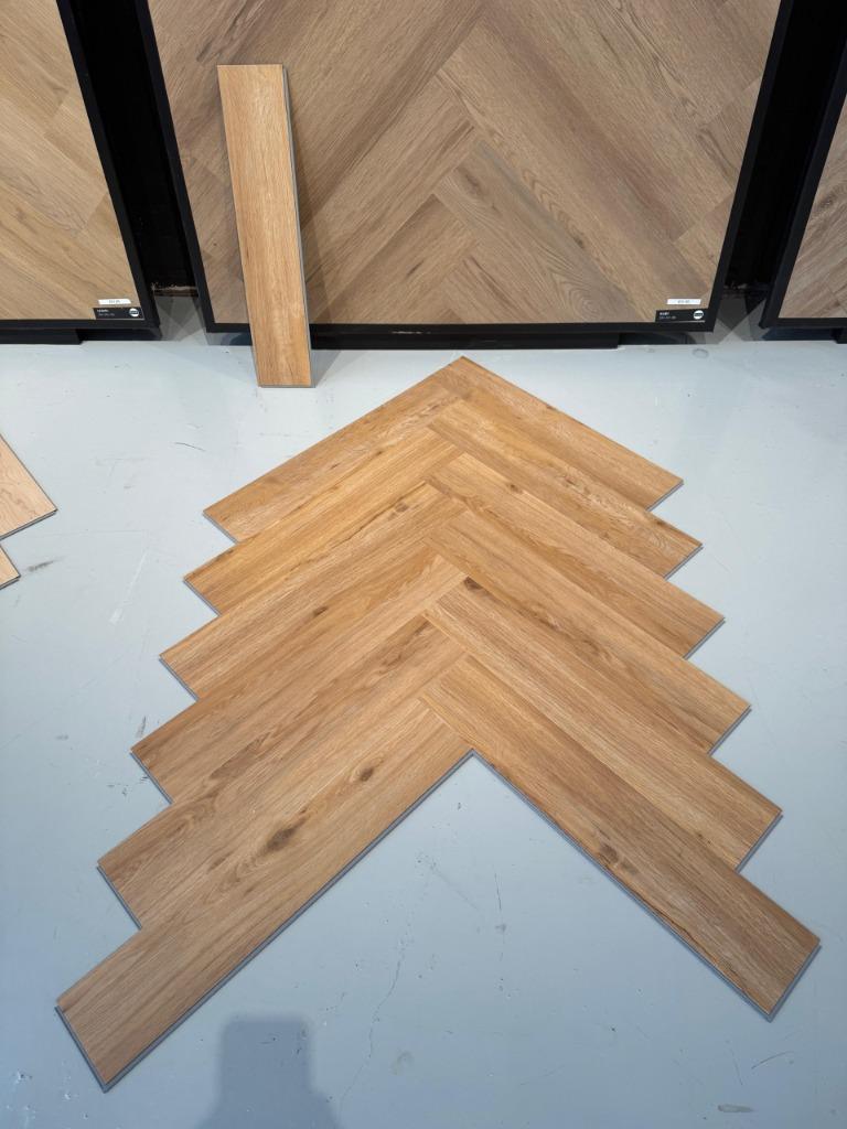 Direct ophalen | PVC laminaat klik visgraat pallets |Utrecht