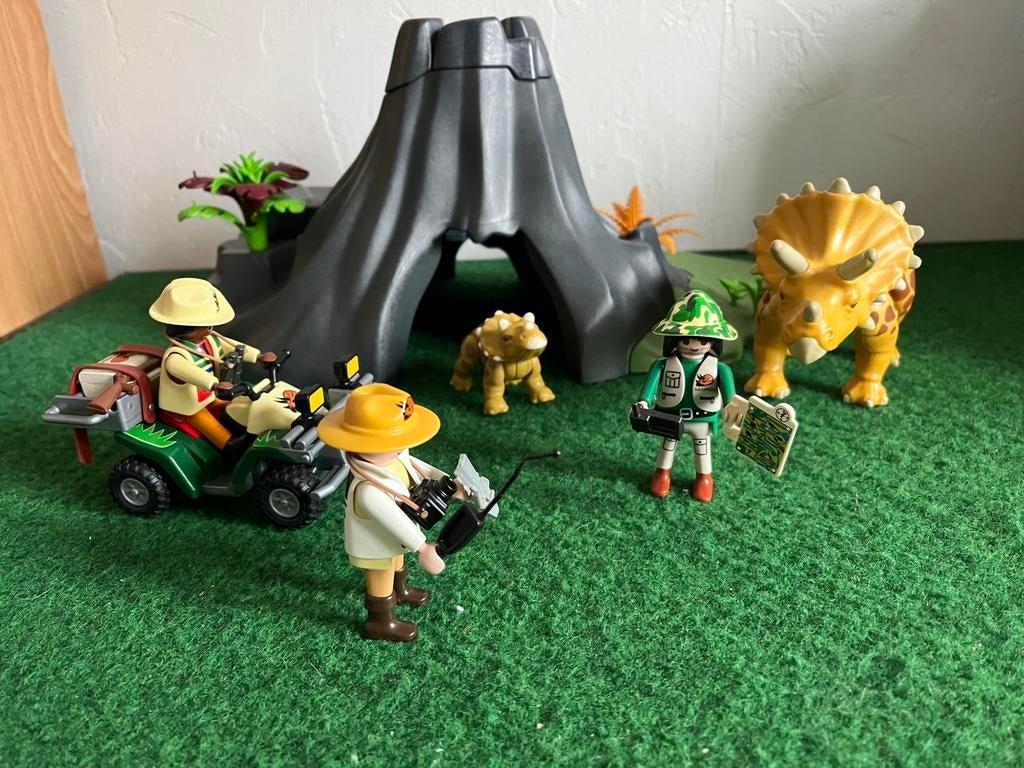 Playmobil 4170 Vulkaan met Dinosaurus uitgebreid, Kinderen en Baby's, Speelgoed | Playmobil, Ophalen of Verzenden, Zo goed als nieuw
