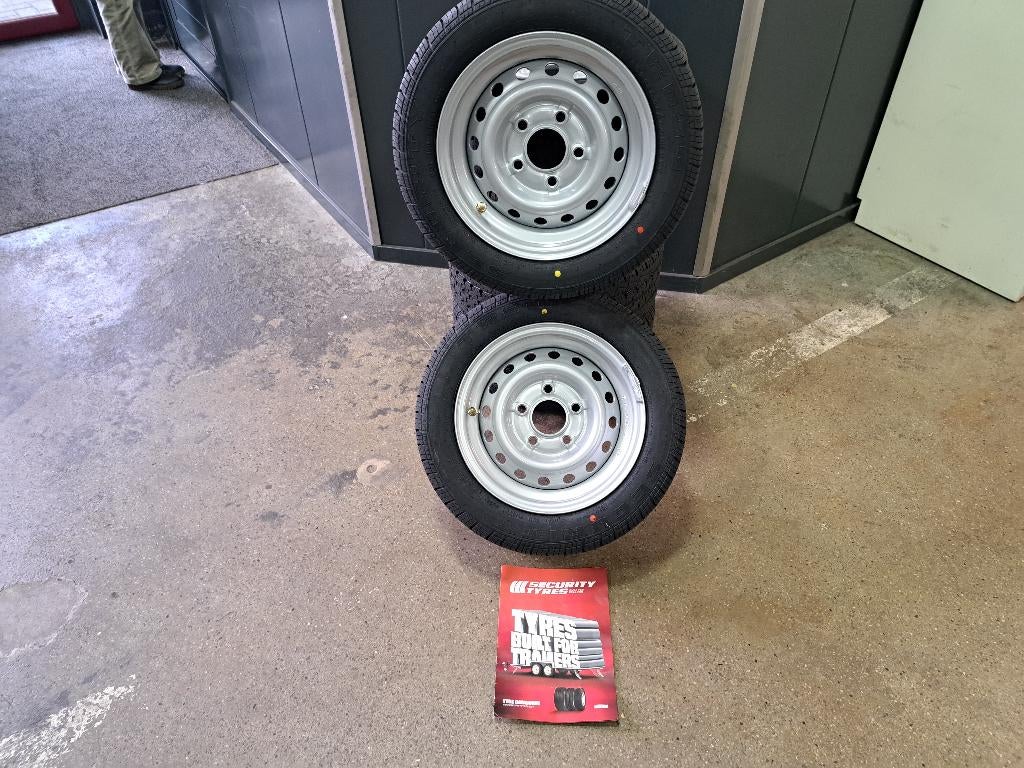 Aanhanger hoge druk wielen 195/50R13C 104 N NIEUW kompleet, Ophalen, Nieuw