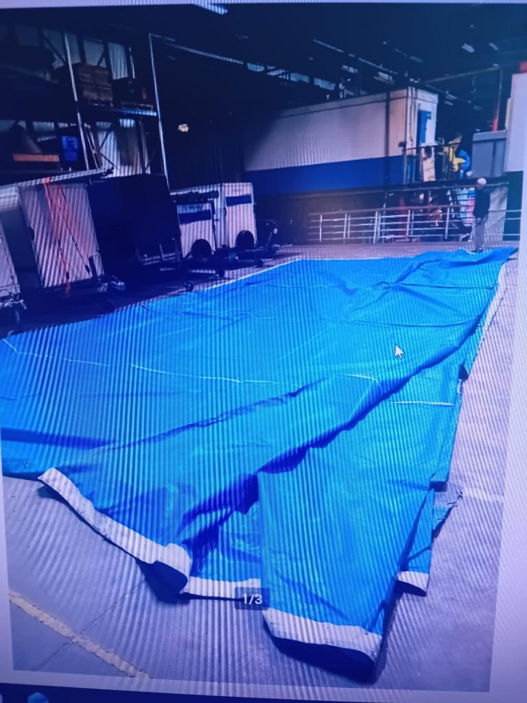 Nieuwe afscheidingszeilen/afschermingszeilen/afdekkleed, Ophalen