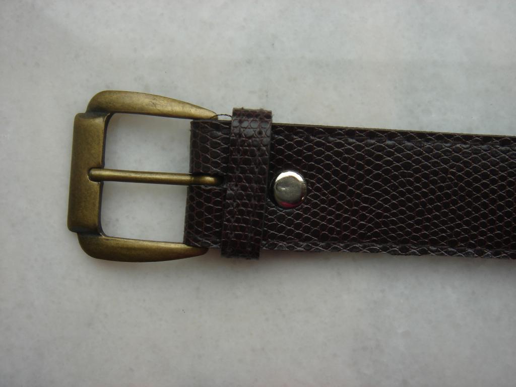 Bruine riem - ceintuur 86 x 3 cm , 80 tot 90 cm, Tailleriem, Ophalen of Verzenden, Gedragen