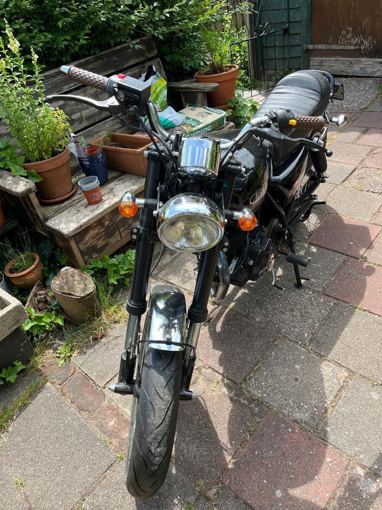 Mash 250. prijsverlaging. nu 1700,00, Motoren, Motoren | Mash, 250 cc, Particulier, Toermotor, 1 cilinder