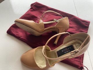 Nueva Epoca Aurora dansschoenen maat 38, Ophalen of Verzenden, Zo goed als nieuw, Schoenen