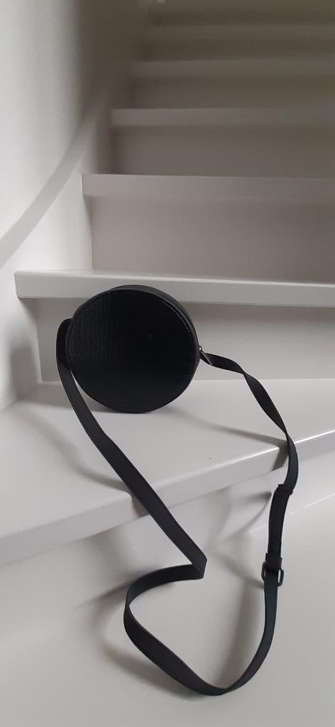 TAS COSMOPOLITAN ROND ZWART I.Z.G.ST ZIE FOTO'S CROSS BODY, Sieraden, Tassen en Uiterlijk, Ophalen of Verzenden, Zwart, Schoudertasje