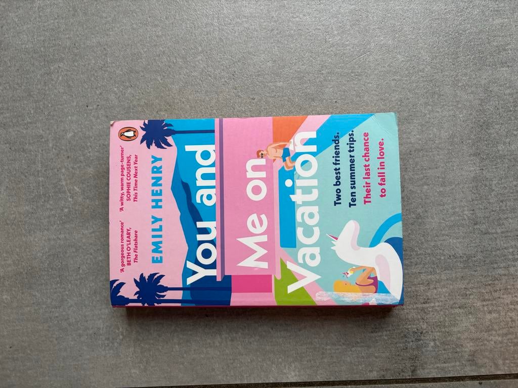 You and Me on Vacation - Emily Henry, Ophalen of Verzenden, Zo goed als nieuw, Nederland
