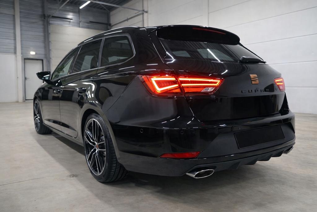 Seat Leon 2.0 TSI 290PK Dsg-7 2019 Zwart, 730 kg, 4 cilinders, 1984 cc, Leon