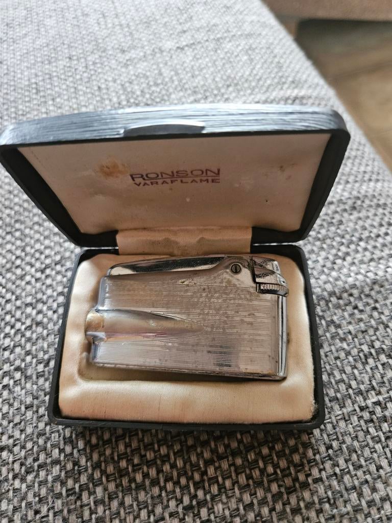 Ronson Varaflame Aansteker in originele doos, Ophalen of Verzenden, Gebruikt, Aansteker