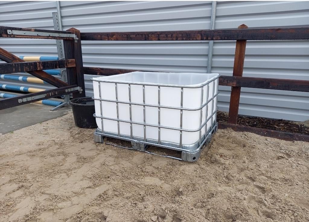 NIEUWE Hooibakken / Slowfeeders / Waterbakken, Dieren en Toebehoren, Stalling en Weidegang