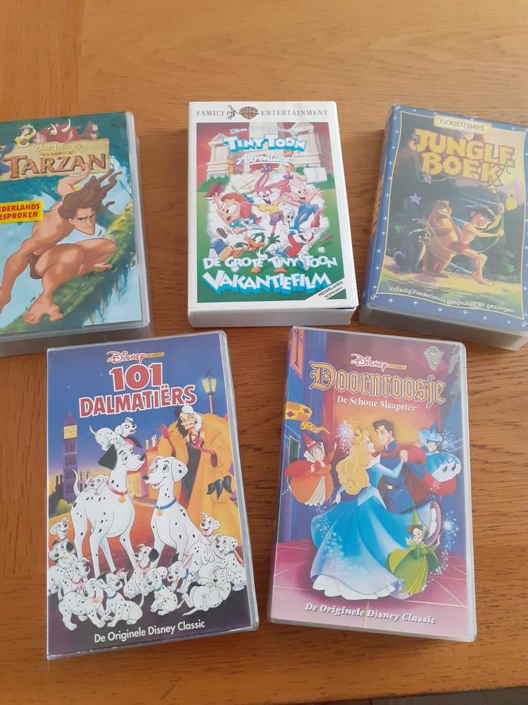 Nieuwe Disney, video, banden! Gratis, Alle leeftijden, Ophalen, Zo goed als nieuw