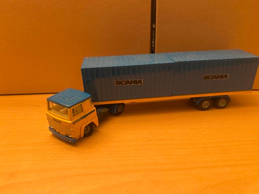 Scania Vabis 141 V8 trailer met 2 containers Modelauto, Ophalen of Verzenden, Gebruikt, Bus of Vrachtwagen, Tekno