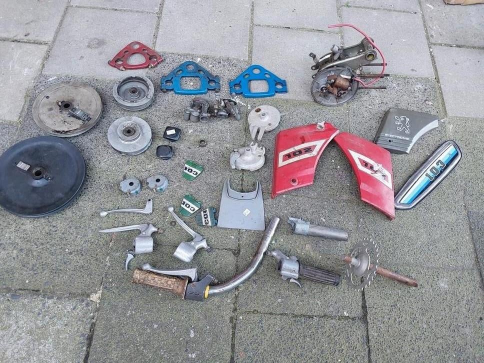 Tk partijtje peugeot onderdelen ook wat nos 101 102 103 104, Ophalen of Verzenden, Gebruikt, Overige merken