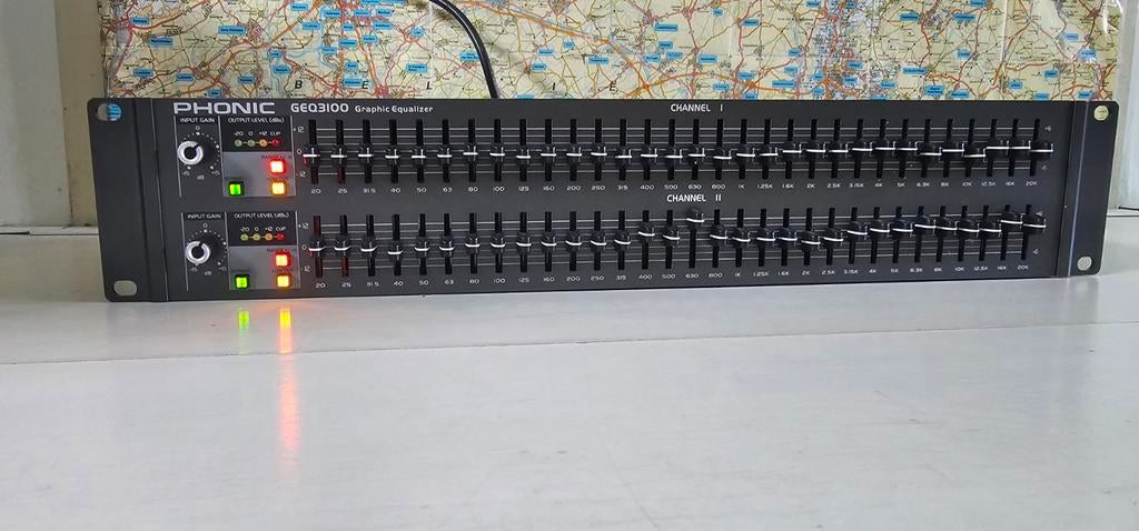 Phonic equalizer GEQ3100, Ophalen of Verzenden, Zo goed als nieuw, Audio