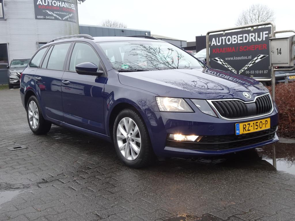 Skoda Octavia Combi TSI 116PK Ambition Business (bj 2018), Gebruikt, Blauw, Origineel Nederlands, Handgeschakeld