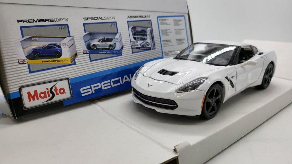 Chevrolet Corvette Stingray 2014 Wit 1:24, Ophalen of Verzenden, Nieuw, Auto, Maisto
