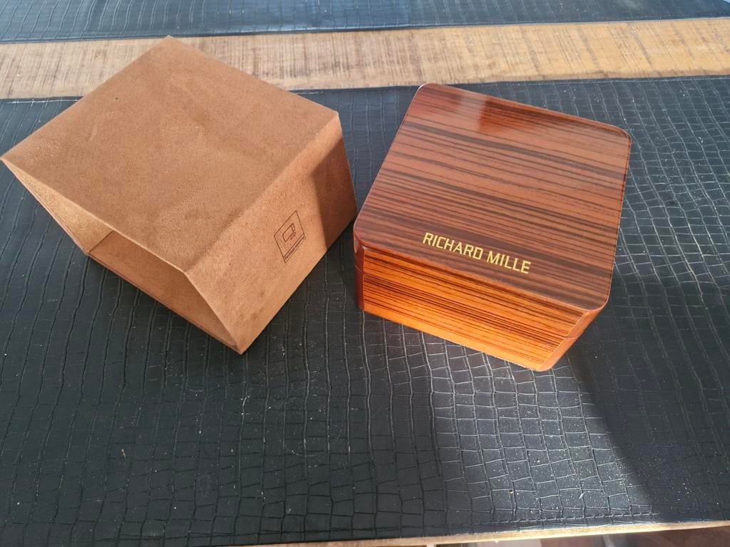 Richard Mille Luxe Horloge Doos Notenhout met Leer, Ophalen, Zo goed als nieuw