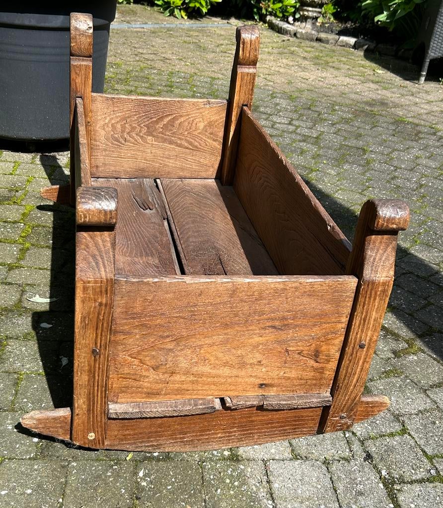 Antieke kinderwieg, Antiek en Kunst, Ophalen