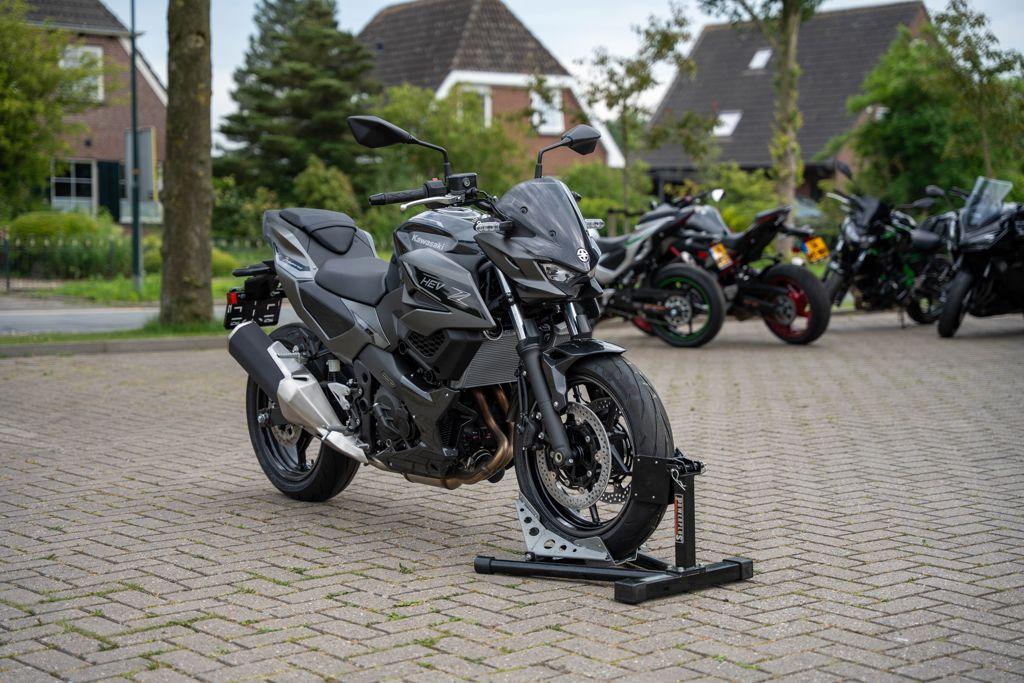 KAWASAKI Z7 HYBRID - foto 2