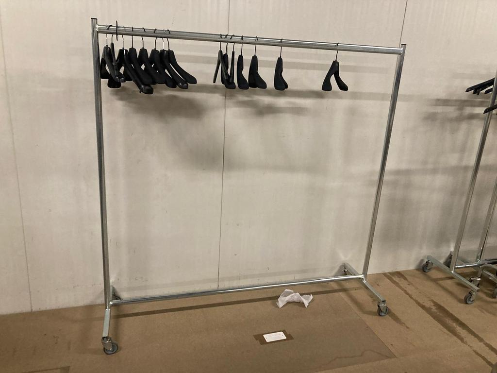 Kledingrek. 170/12/12.  Hoog 165. Hoog, Ophalen, Met wielen, Gebruikt